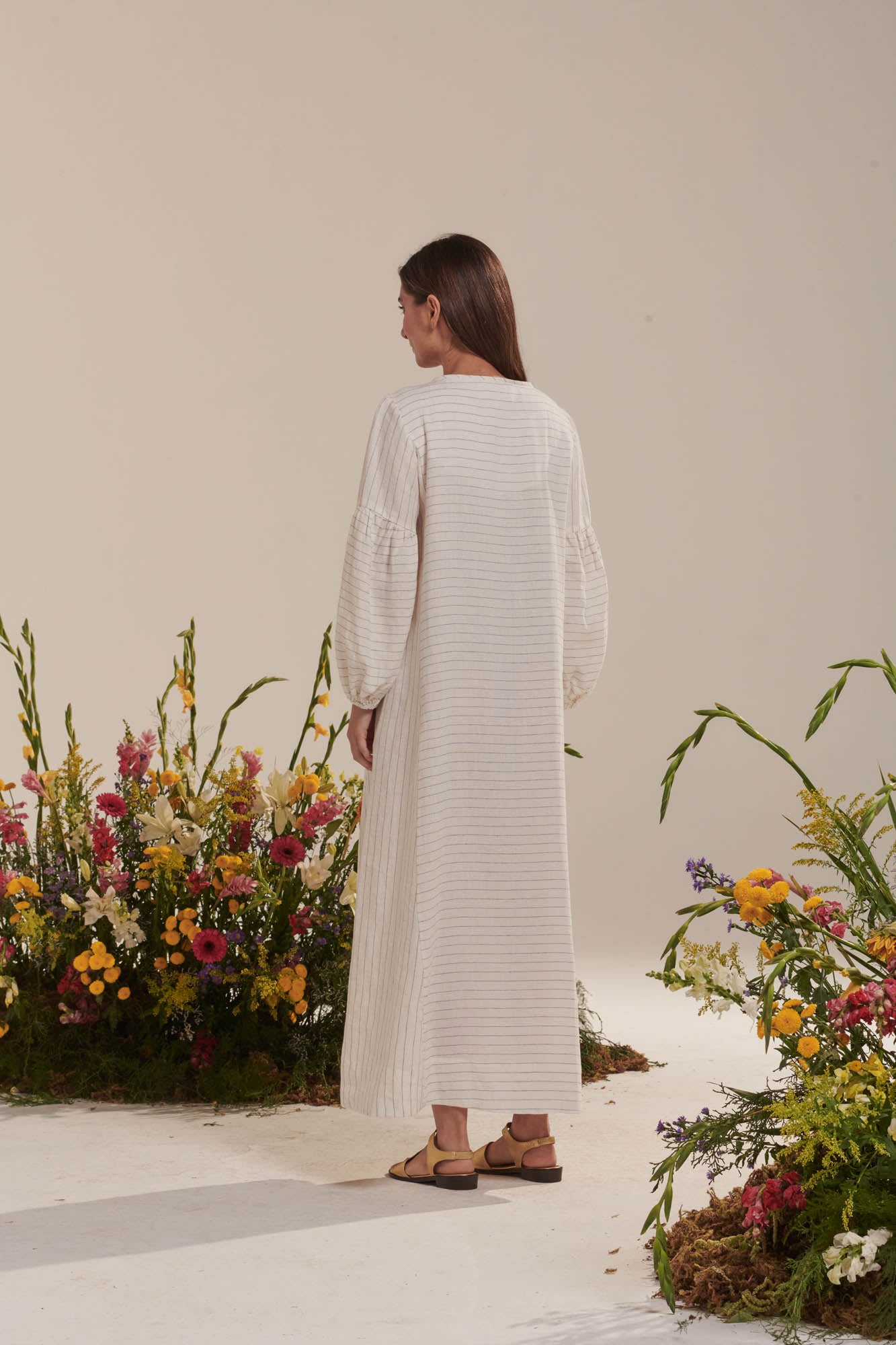Linen dress with pinstripe sleeves