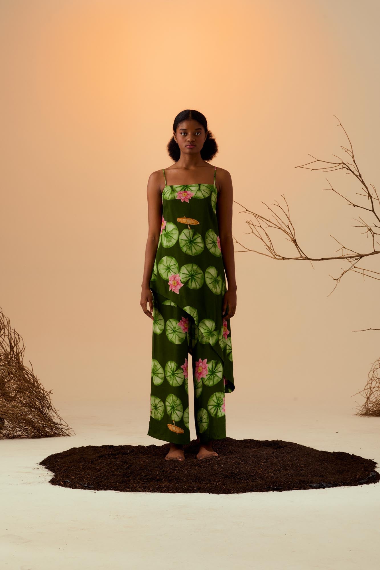 Asymmetrical Victoria Regia Blouse