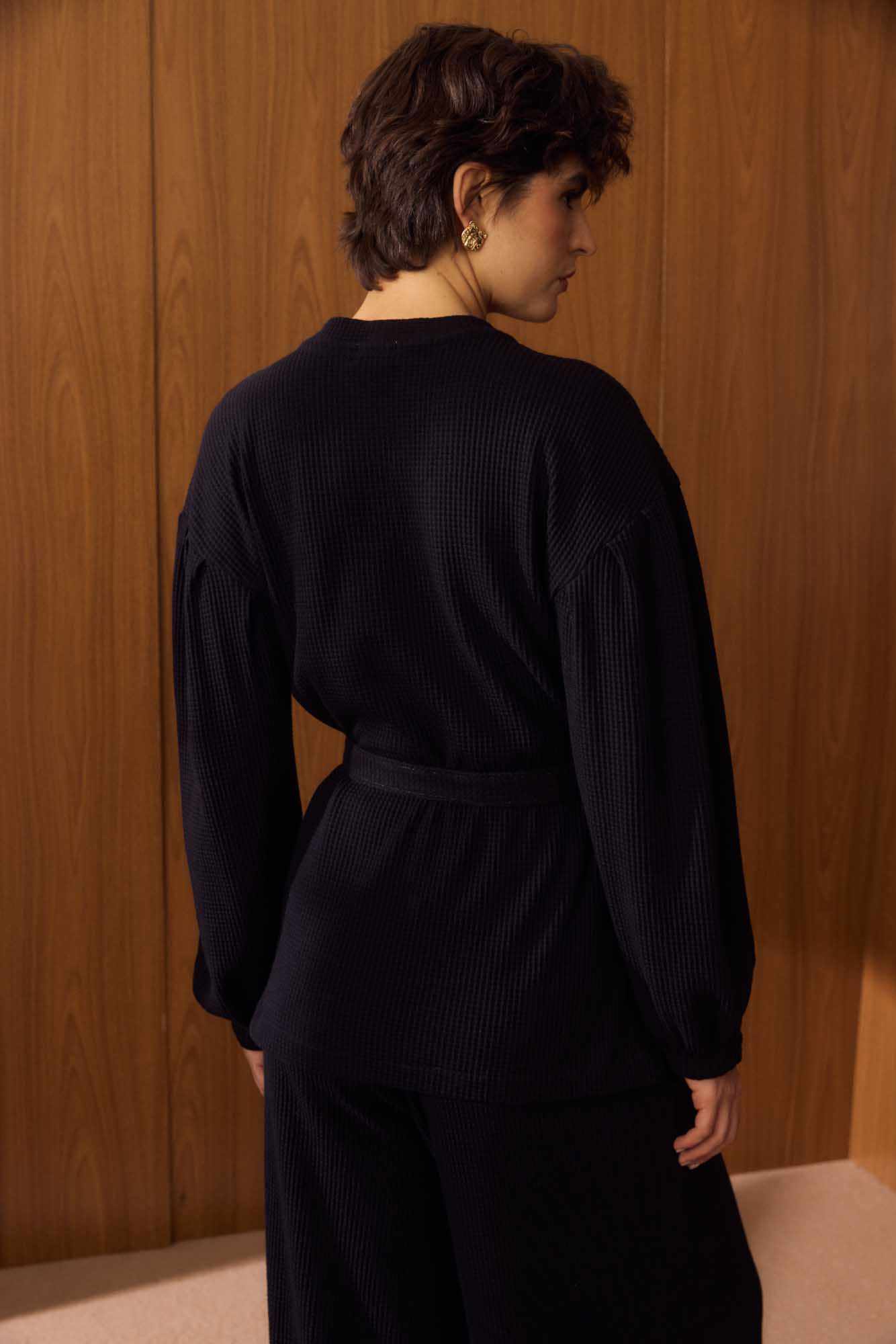 Blusa Cinto Comfy Preto