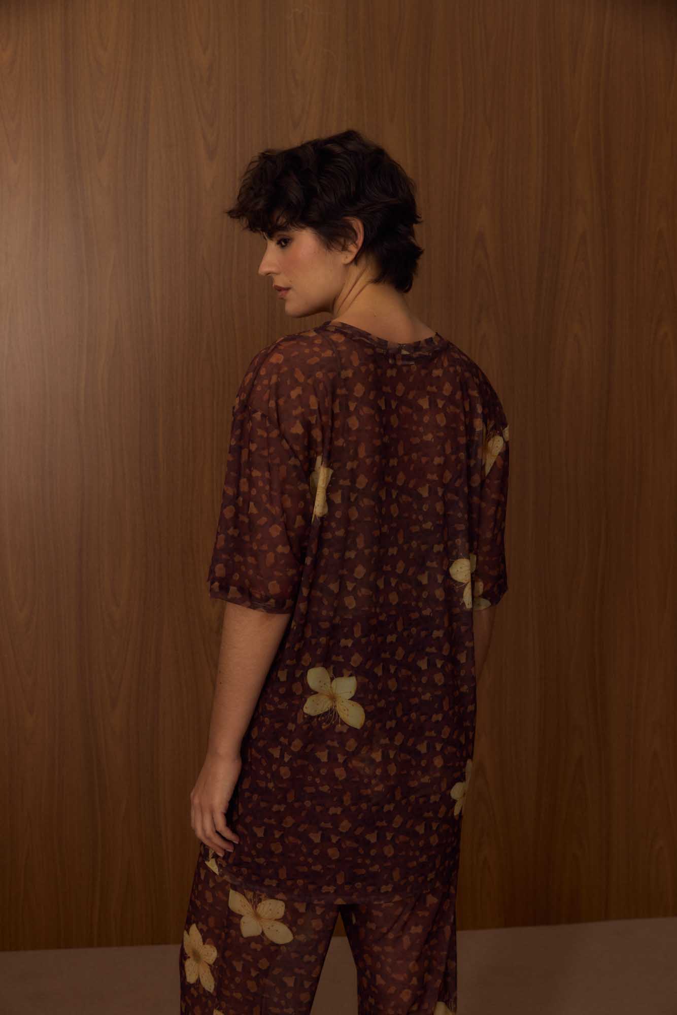 Tshirt Tule Onça Floral