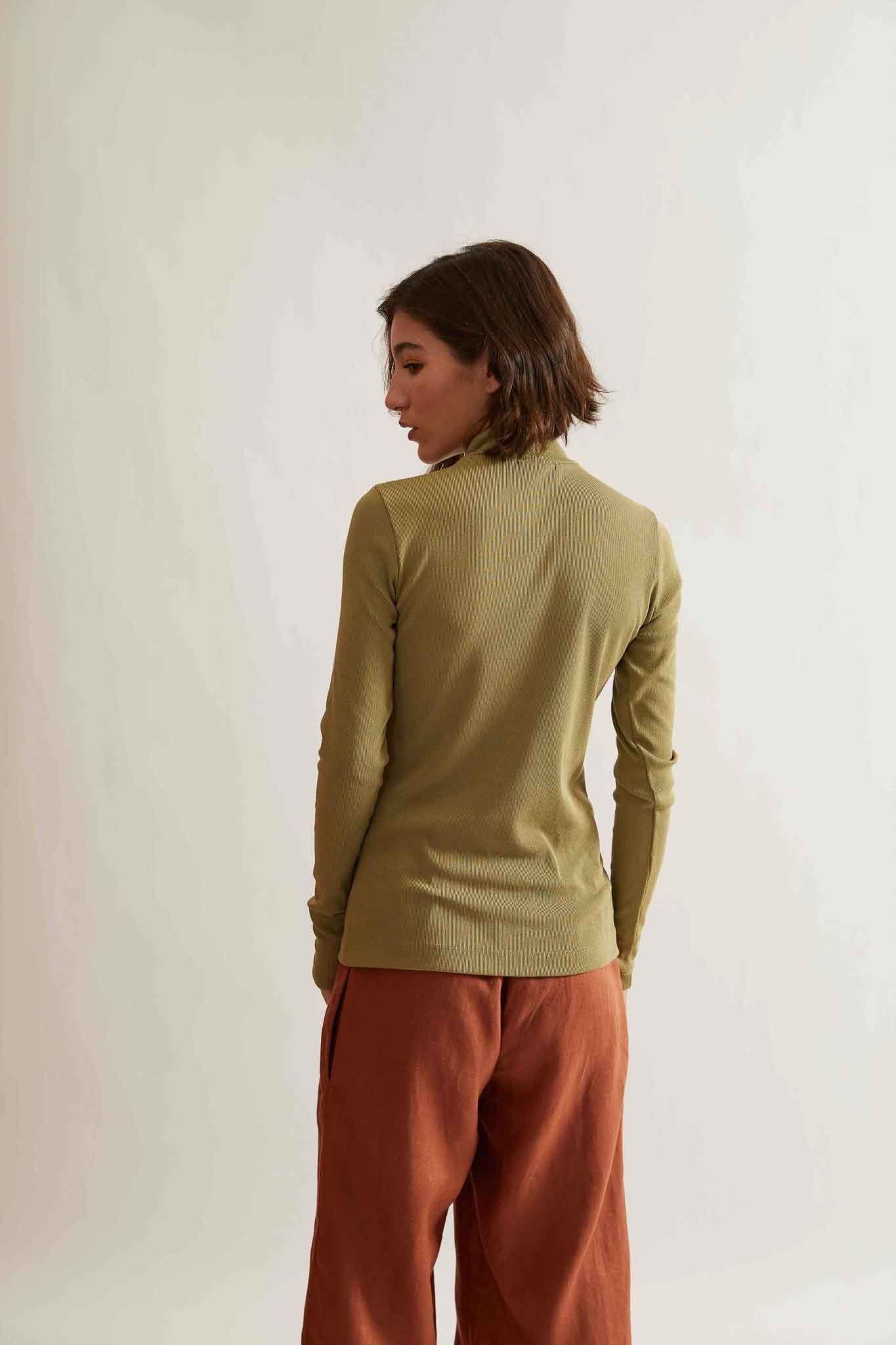 Blusa gola manga comprida Verde Jaca