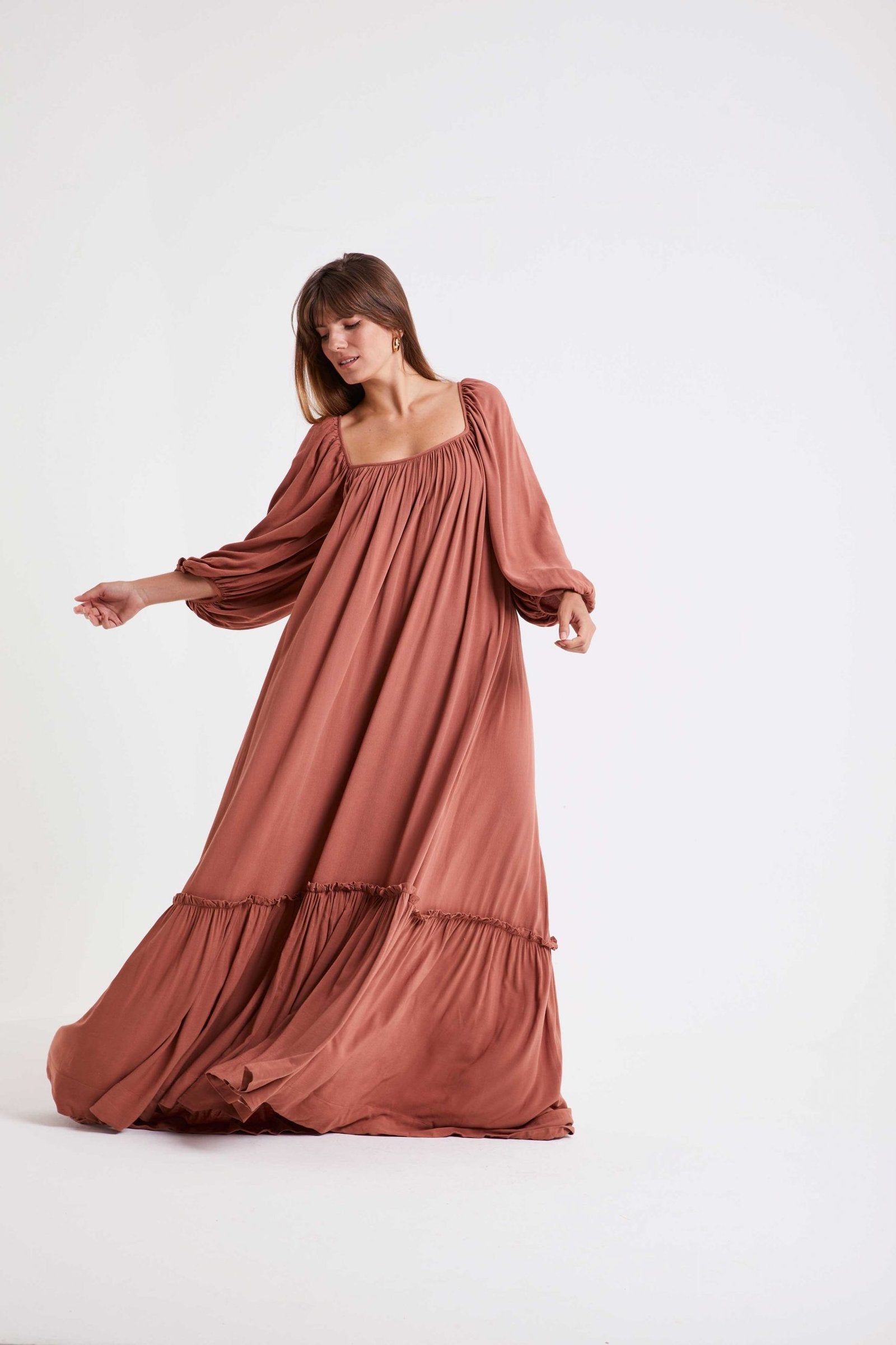 Vestido decote quadrado khepri terra