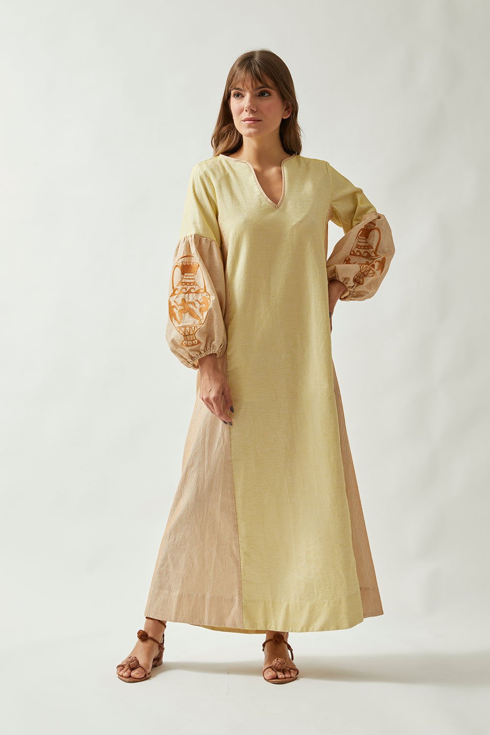 Vestido Recorte com Bordado Listras Verde e Marrom
