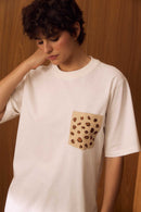 Tshirt Bolso Bordado Onça