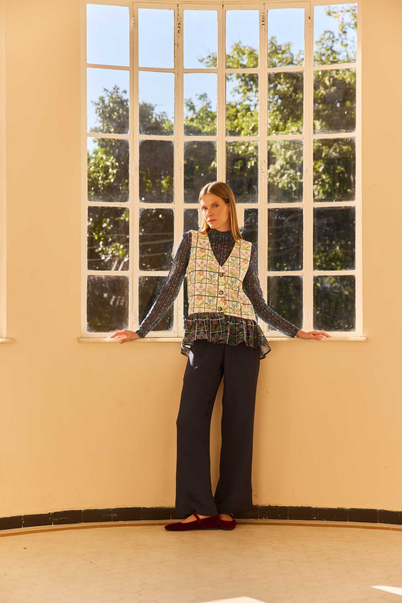 Blusa Babado Ponto Cruz