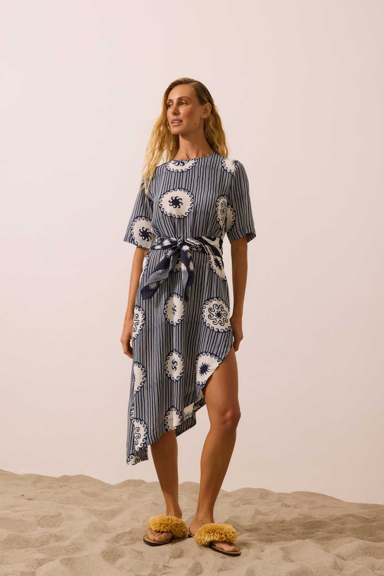 Vestido Assimétrico Onda Solar