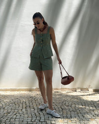 Blusa Sarja Verde Bordado + Short Sarja Verde Bordado