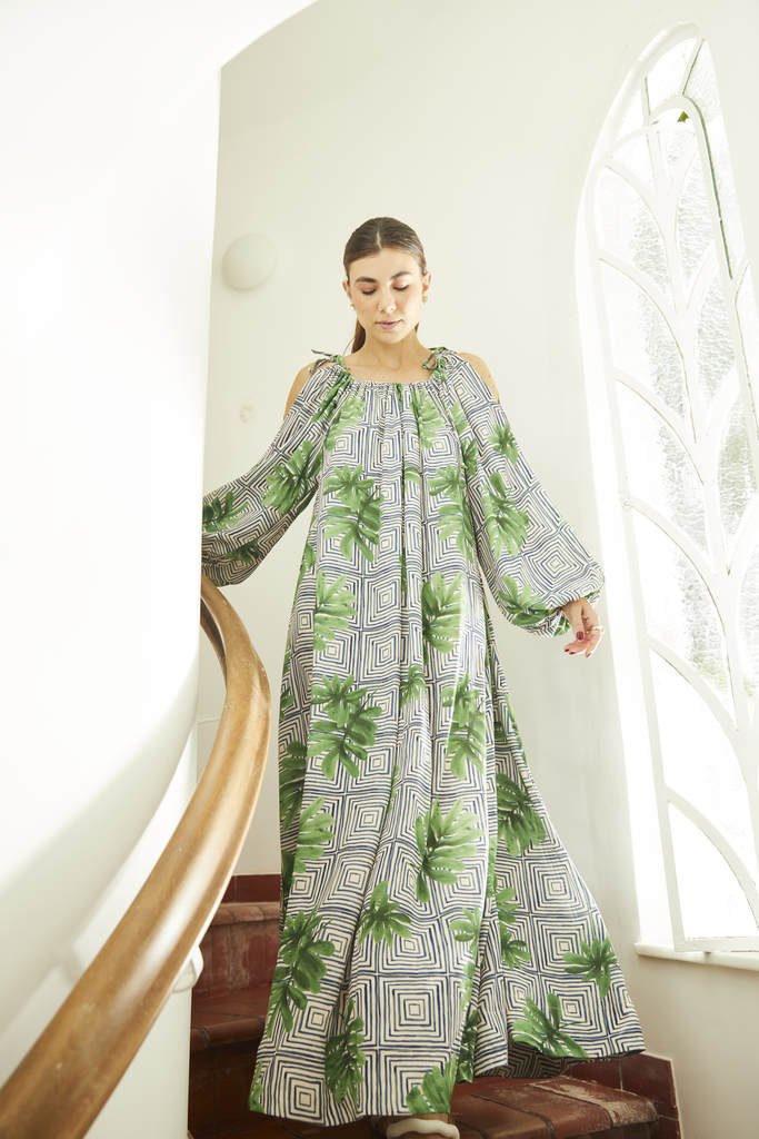 Vestido Rolotê Manga Bufante Est. Palmas