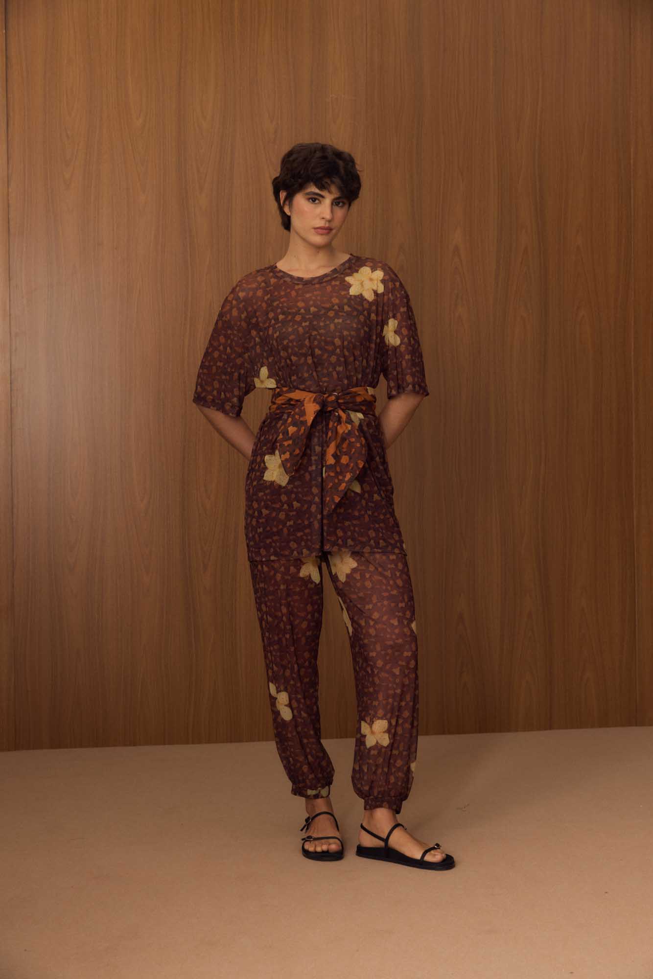 Tshirt Tule Onça Floral
