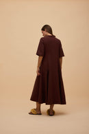 Vestido Recorte Marrom Terra