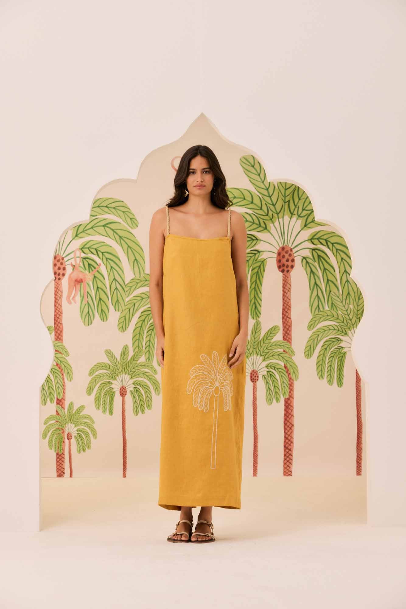 Vestido Reto Amarelo Açafrão