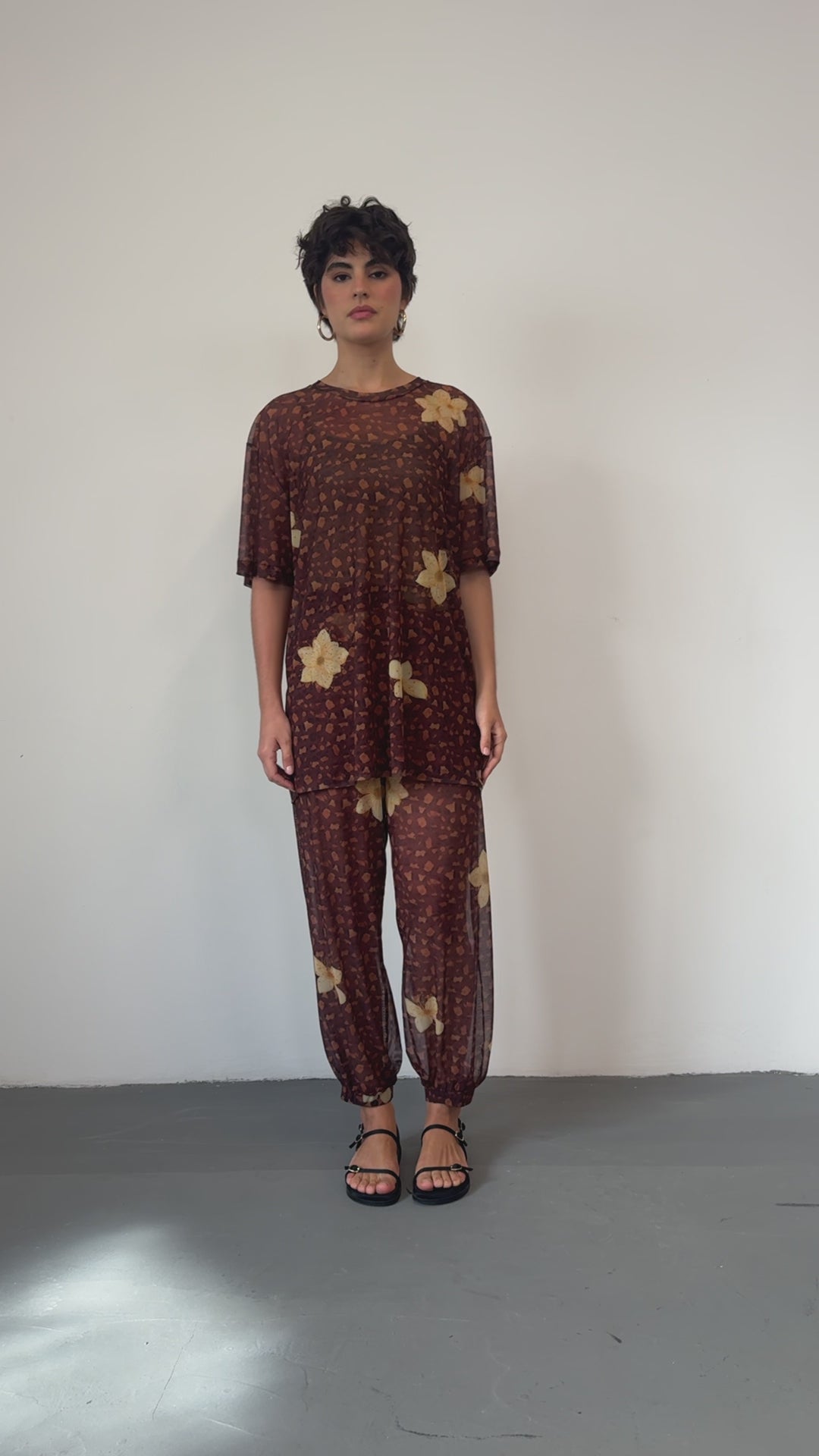 Tshirt Tule Onça Floral