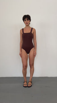 Body Malha Crepe Marrom