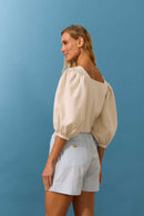 Blusa Abotoamento + Short Alfaiataria