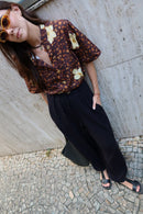 Camisa Gola Padre Onça Floral + Calça Aladim Preto