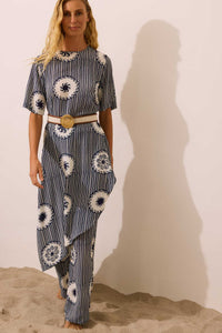 Vestido Assimétrico + Calça Onda Solar + Cinto Onda Solar